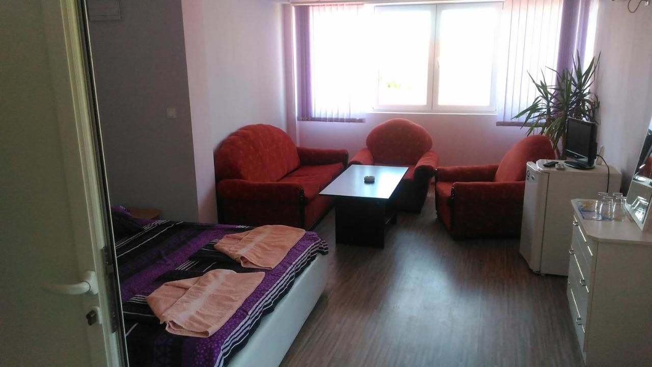 Отель Family Hotel Ludo Варна-25