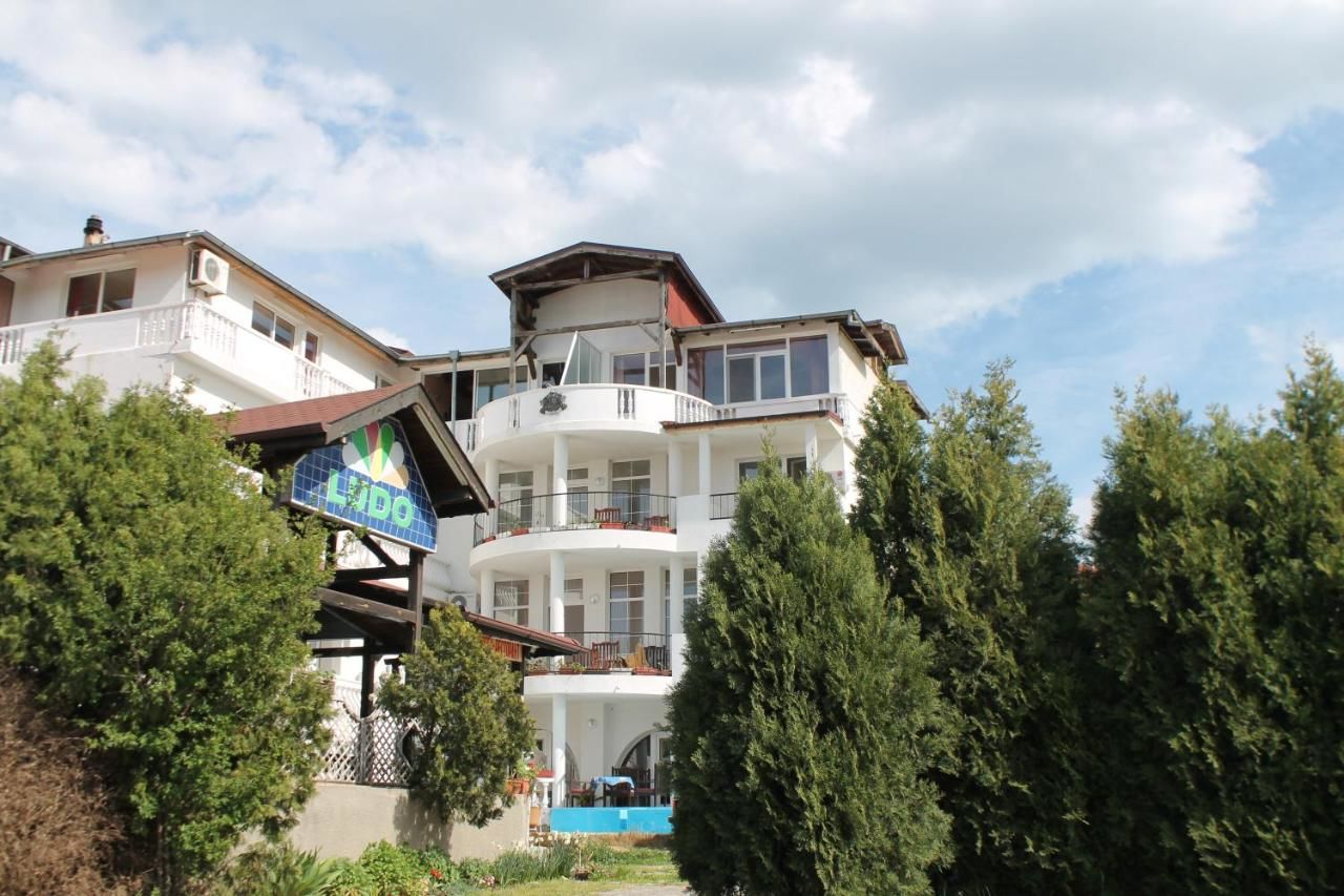 Отель Family Hotel Ludo Варна-26